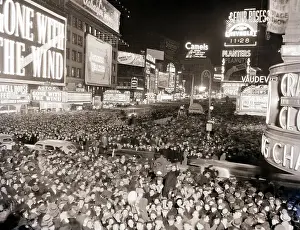 Midnight Prints: Crowd in Times Square for New Year