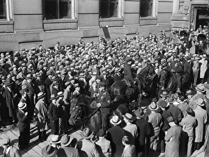 Crash Prints: Crowd on Wall Street at 1929 Market Crash