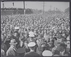 Cincinnati Prints: Crowd Welcoming Herbert Hoover
