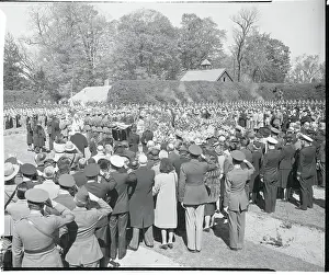 Reverence Prints: Crowds Attending Services