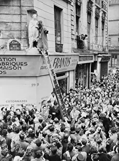 Seamstress Prints: Crowds Watching a Woman Place an Offering at a Statue