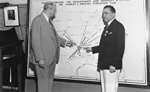 Cummings Prints: Cummings and Hoover Pointing at Map