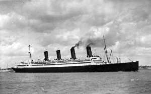 Topical Press Agency Collection: Cunard Ocean Liner RMS Aquitania