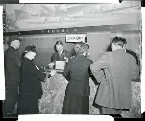 Lodgings Prints: Customers Trying to get Rooms