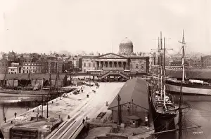 Transport Europe T Prints: Customs House