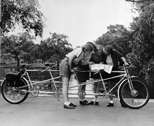 Holidays Collection: Cycle For Four