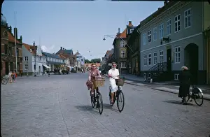Lac0090 Prints: CYCLISTS IN COPENHAGEN