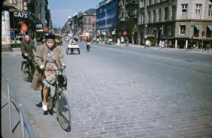 Lac0090 Prints: CYCLISTS IN COPENHAGEN
