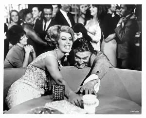 Lac0038 Prints: Cyd Charisse And Kirk Douglas In Two Weeks In Another Town