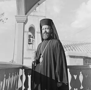 Outfit Prints: Cypriot Archbishop Deported by British