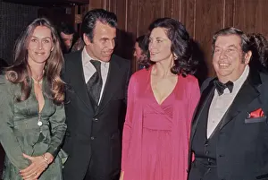 Huty35627 Prints: Dagmar Hirtz & Maximilian Schell