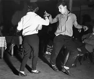 M Dan Jitt Prints: Dancing Jitterbug