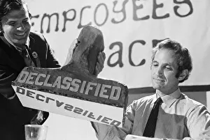 Pentagon Prints: Daniel Ellsberg at a Banquet