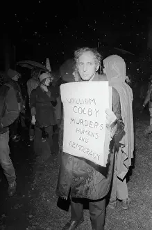 Pacifist Prints: Daniel Ellsberg Protesting