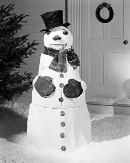 Mittens Prints: Dapper Snowman Outside a House
