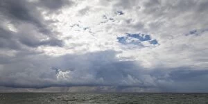 Images Dated 10th August 2013: Dark clouds above the Baltic Sea, Mecklenburg-Western Pomerania, Germany
