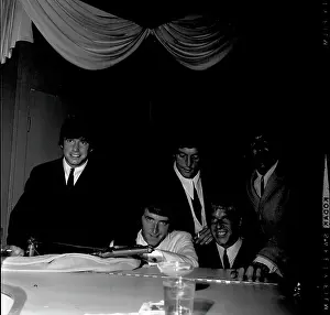 Dave Clark 5 Around A Piano