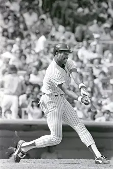 Slugger Prints: Dave Winfield In Middle Of A Bat Swing