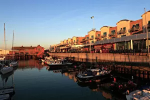 Dawn Gallery: Dawn, boats and houses in Brighton Marina