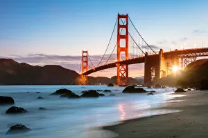 Golden Gate Suspension Bridge Gallery: Dawn at the Golden gate bridge, San Francisco, USA