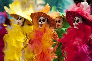 Images Dated 29th October 2010: Day of the Dead catrina skelelton dolls