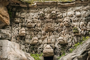 Images Dated 5th April 2013: Dazu Caves, China