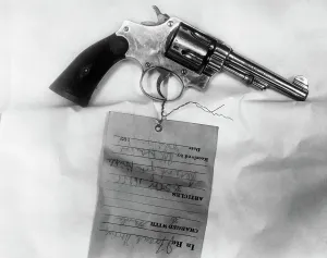 Revolver Prints: The Death Pistol