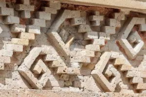 Mitla Prints: Decoration and patterns in Mitla walls