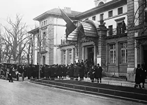 Casino Prints: Delegates Arriving at Casino