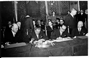 The Hague Prints: Delegates Sign a Constitution Draft of the United States of Indonesia