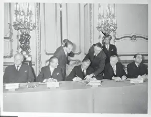 Delegates Signing the Nine Power Pact