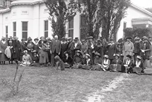 Delegations Waiting to Meet President