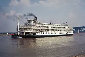 The Delta Queen Churning Towards St. Louis