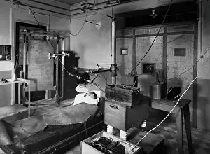 Radioactivity Prints: Demonstration Of Radiotherapy In Paris