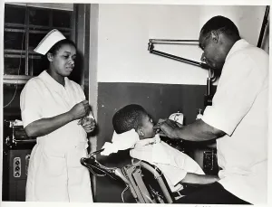 Dentist Prints: Dentist in Harlem