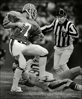 San Francisco 49ers Prints: Denver Broncos Vs San Francisco 49ers At Candlestick Park