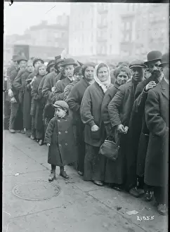 Banking Prints: Depositors Waiting to Draw Savings