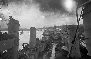 Warship Prints: Derry Docks