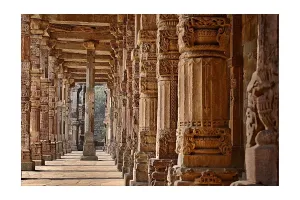 Delhi Prints: Destroyed temples at Qutb minar complex Delhi