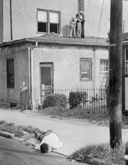 Camden Prints: Detectives Waiting on the Roof of a House