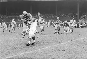 Detroit v Los Angeles