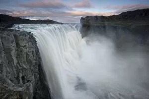 Images Dated 17th June 2012: Dettifoss waterfall on the Joekulsa a Fjoellum river, Norourland eystra region