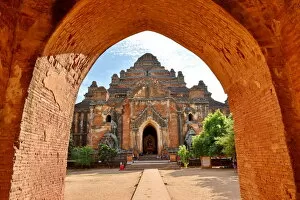 Images Dated 17th November 2015: Dhamma Yan Gyi entrance Temple, Bagan, unesco ruins Myanmar. Asia