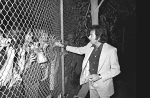 Neil Diamond Prints: Diamond Autographs Session