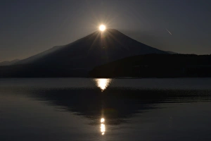 Images Dated 11th February 2016: Diamond Fuji
