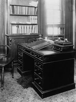 Images Dated 9th November 2010: Dickens Writing Desk