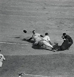 DiMaggio Sliding into Third