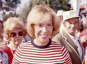 7 12 17 Shore Prints: Dinah Shore on the Golf Course