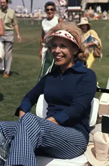 7 12 17 Shore Prints: Dinah Shore Playing Golf