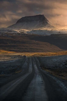 Images Dated 29th October 2013: Dirt road through iceland landscape